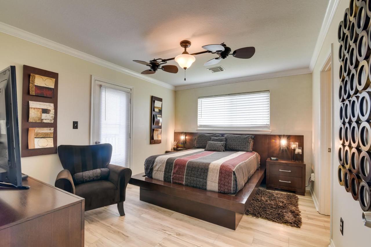 Galveston Escape With Entertainment Patio And Deck! Villa ภายนอก รูปภาพ