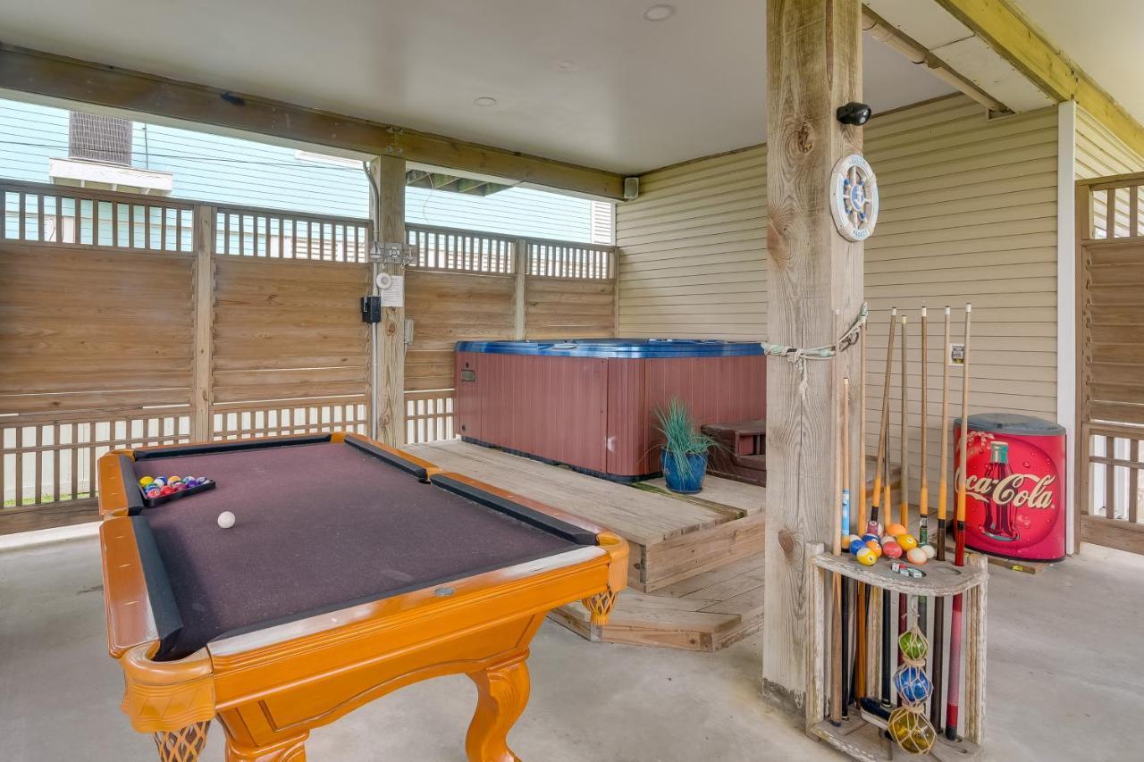 Galveston Escape With Entertainment Patio And Deck! Villa ภายนอก รูปภาพ